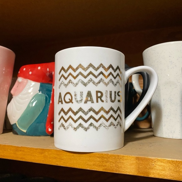 White Gold Foil Aquarius Mug - Picture 2 of 4
